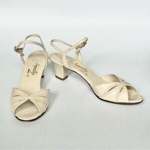 Vintage Amalfi by Rangoni Heeled Sandals
